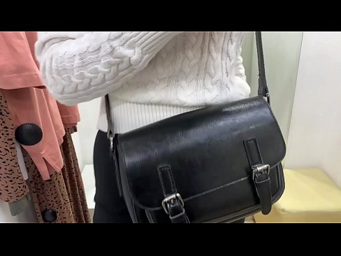 ❤️ Masturbation poblach den ghalla òg FeralBerry le dildo anns an t-seòmar suidheachaidh ❤ Pornografach aig gd.teatroporno.ru ❌️