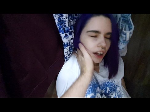 ❤️ Lorg mi mo sis anns a’ chlòsaid agus chuidich i cum ❤ Pornografach aig gd.teatroporno.ru ❌️