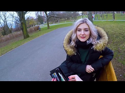 ❤️ Swallows hot cum coigreach airson airgead - blowjob anns a 'phàirc le Eva Elfie ❤ Pornografach aig gd.teatroporno.ru ❌️